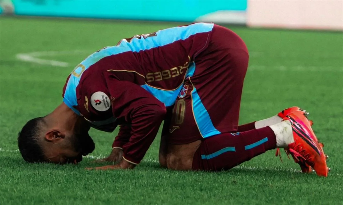 بجوار تريزيجيه.. محمد صلاح يحقق رقم قياسي بعد هدفه أمام بشكتاش