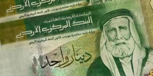 الحوالات ترفع الطلب على الدينار - بوابة فكرة وي