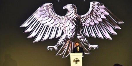 الشرع خلال حفل إطلاق الشعار الجديد للجمهورية: سوريا لا تقبل التجزئة ولا التقسيم - بوابة فكرة وي