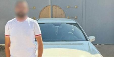 كشف ملابسات فيديو تضمن قيام قائد سيارة بالاصطدام بفتاة أثناء سيرها بمدينة 6 أكتوبر بالجيزة وفراره وضبط مرتكب الواقعة - بوابة فكرة وي