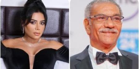 سيد رجب ورانيا يوسف يناقشان سلبيات السوشيال ميديا فى مسلسل لينك - بوابة فكرة وي