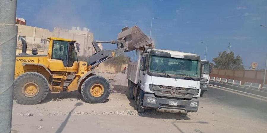 نشاط مكثف لمجلس مدينة العريش.. إزالة انشغالات ومخلفات بناء وتلبية مطالب أهالي السمران (صور) - بوابة فكرة وي