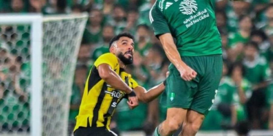 الاتحاد الرابح الأكبر النصر فرط في الديربي.. والهلال يهاجم التحكيم - بوابة فكرة وي