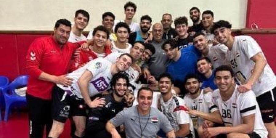 فوز منتخب كرة اليد شباب على المجر 32 - 27 وديا استعدادا لبطولة العالم - بوابة فكرة وي