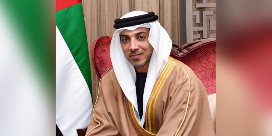 منصور بن زايد يصل الرياض للمشاركة في القمة العربية الإسلامية غير العادية - بوابة فكرة وي