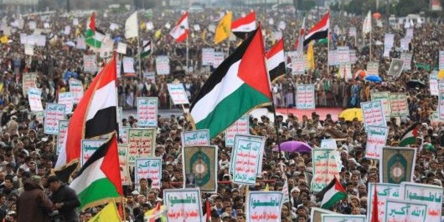 خروج مليوني في صنعاء وعدد من المحافظات نصرة لفلسطين ولبنان - بوابة فكرة وي