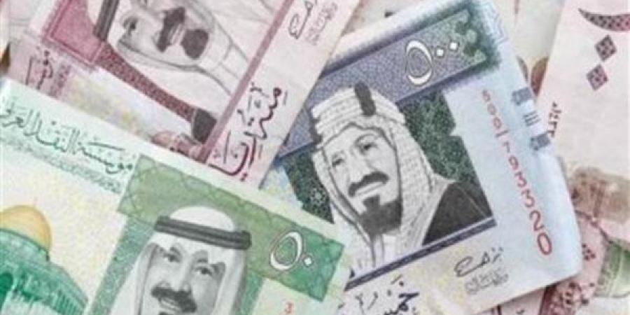 سعر الريال السعودي والدرهم الإماراتي والدينار الكويتي في البنوك..اليوم - بوابة فكرة وي