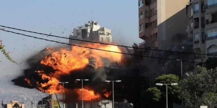 محلل سياسي: هذا سبب هزيمة واستسلام حزب الله اللبناني.. والمصير المتوقع للحوثيين!! - بوابة فكرة وي