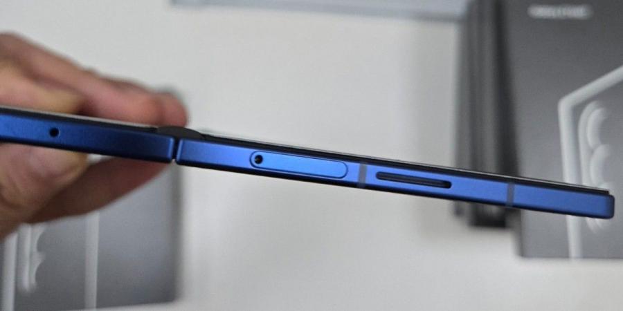ظهور هاتف Galaxy Z Fold7 في صور واقعية مسرّبة لأول مرة - بوابة فكرة وي