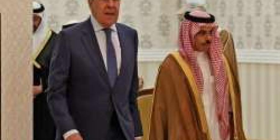 تفاصيل لقاء وزير الخارجية ونظيره الروسي.. والأخير يقدم التهنئة بـ فوز الهلال - بوابة فكرة وي