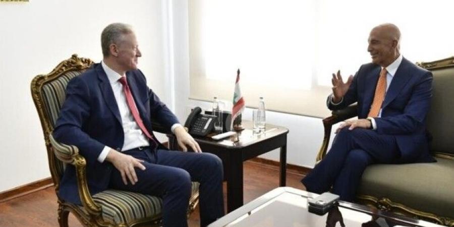 رجي التقى باراك وأطلع منه على أجواء لقاءاته مع المسؤولين اللبنانيين - بوابة فكرة وي